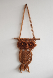 VINTAGE MACRAME UIL