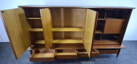VINTAGE HIGHBOARD HILKER