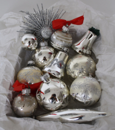 VINTAGE GLAZEN KERSTBALLEN SET 2