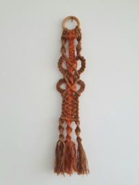 VINTAGE MACRAME HANGER