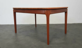 VINTAGE DEENSE EETTAFEL ,NIELS BACH GLOSTRUP