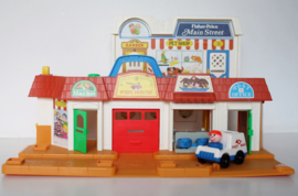 VINTAGE FISHER PRICE MAINSTREET