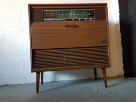 VINTAGE GRUNDIG RADIOMEUBEL