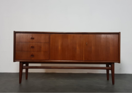 VINTAGE SIDEBOARD , BARTELS