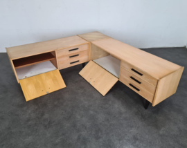 VINTAGE SIDEBOARD , HOEKKAST