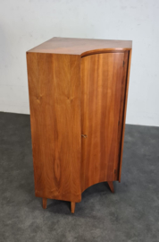 VINTAGE HOEKKAST , LINNENKAST