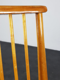 VINTAGE EETKAMER SET, SPIJLENBANK & STOELEN