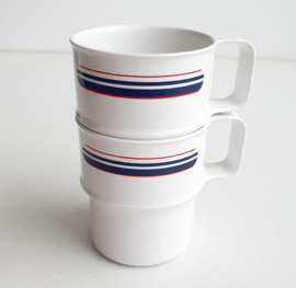 VINTAGE CAMPING BEKERS