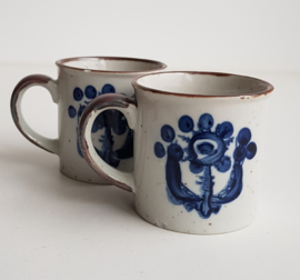 VINTAGE BEKERS