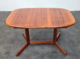 VINTAGE EETTAFEL DYRLUND