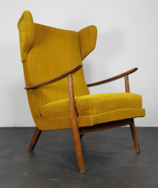 VINTAGE WING CHAIR , BY WALTER KNOLL FOR ANTIMOTT