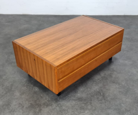 VINTAGE LOWBOARD, TV KAST