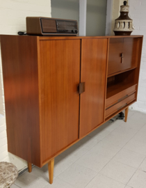 VINTAGE HIGHBOARD KAST HILKER