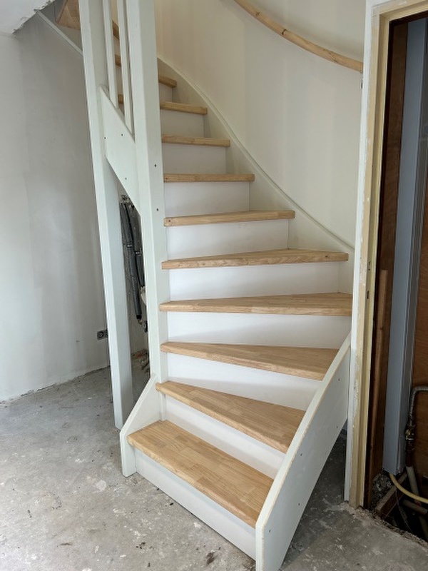 Trap-met-rubberwood-treden