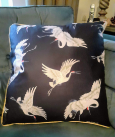 Luxe blauw kussen met vogels