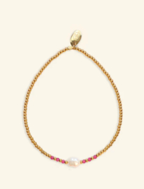 Mable. Pink pearl armband