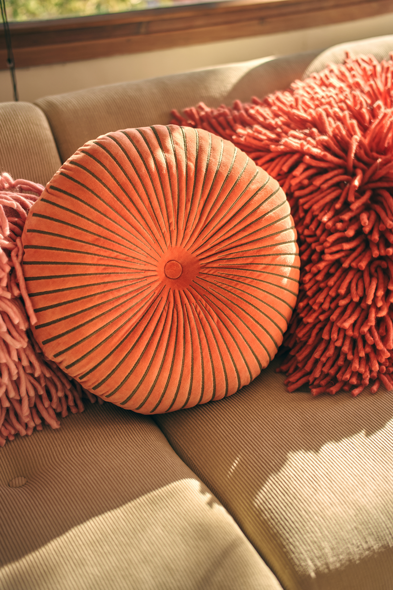 HKliving Round ripple cushion | sienna