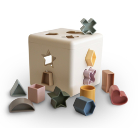 Mushie - shape sorting box