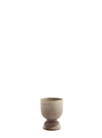 Madam Stoltz Flowerpot on base S | Powder brown