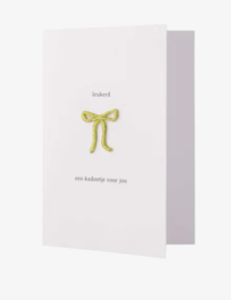 Zusss Wenskaart met  strijkembleem "strik"