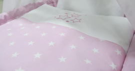 Wieg op wieltjes  wit pink stars