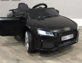 Audi tt zwart 12v met afstandsbediening