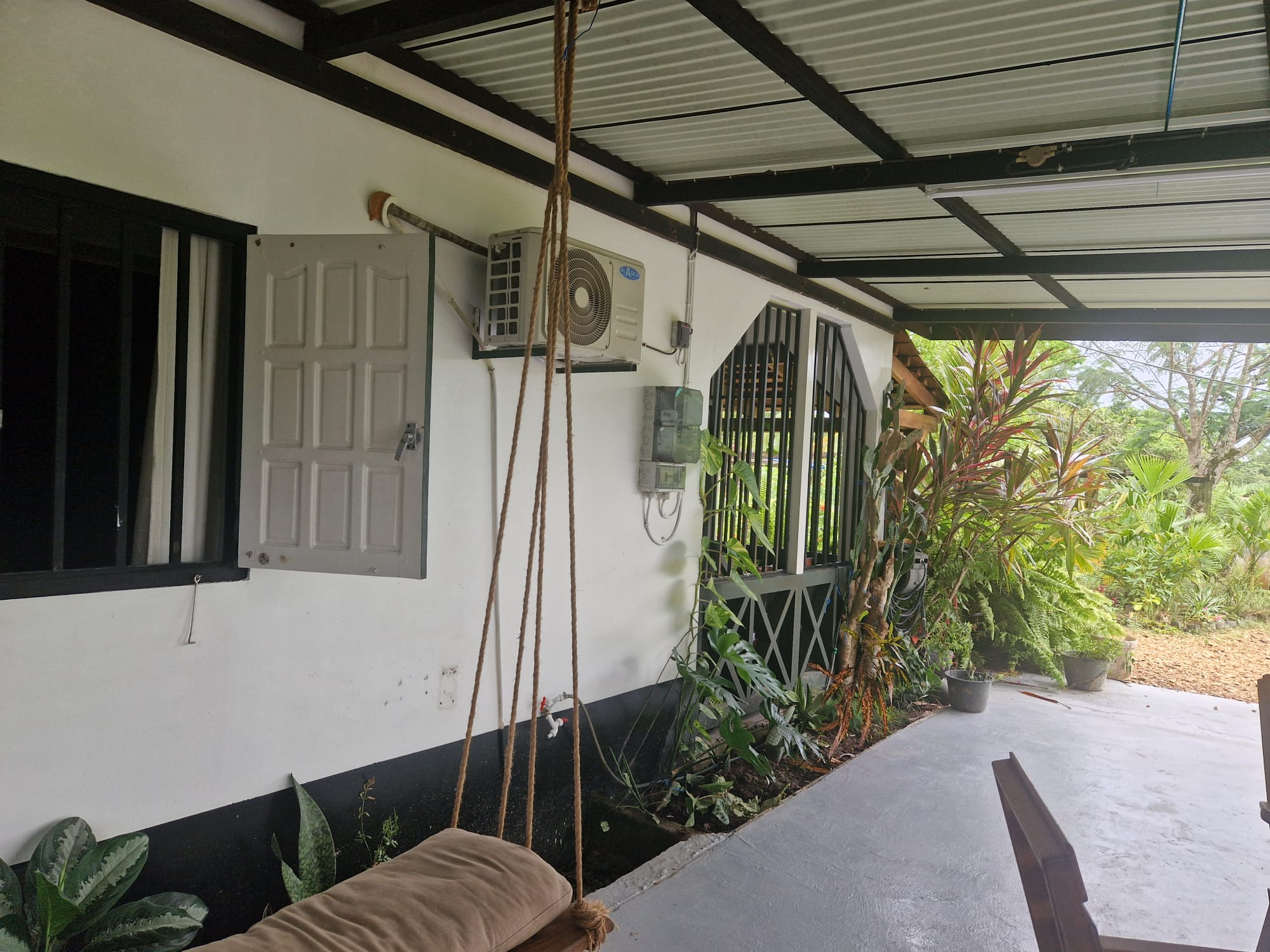 Te Huur: Comfortabele Eengezinswoning aan de Fredrikshoopweg – Wanica, Suriname