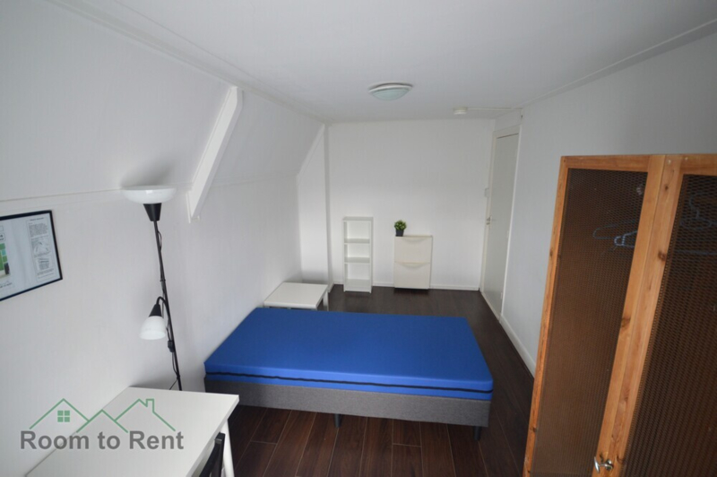 Furnished room to rent in VOORBURG / THE HAGUE: international interns, expats and students