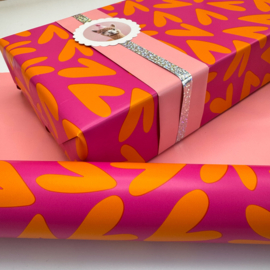 Inpakpapier  'Harten' roze oranje
