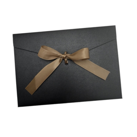 Envelop met strik "zwart"