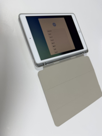 Ipad 7e Gen 32gb + hoes