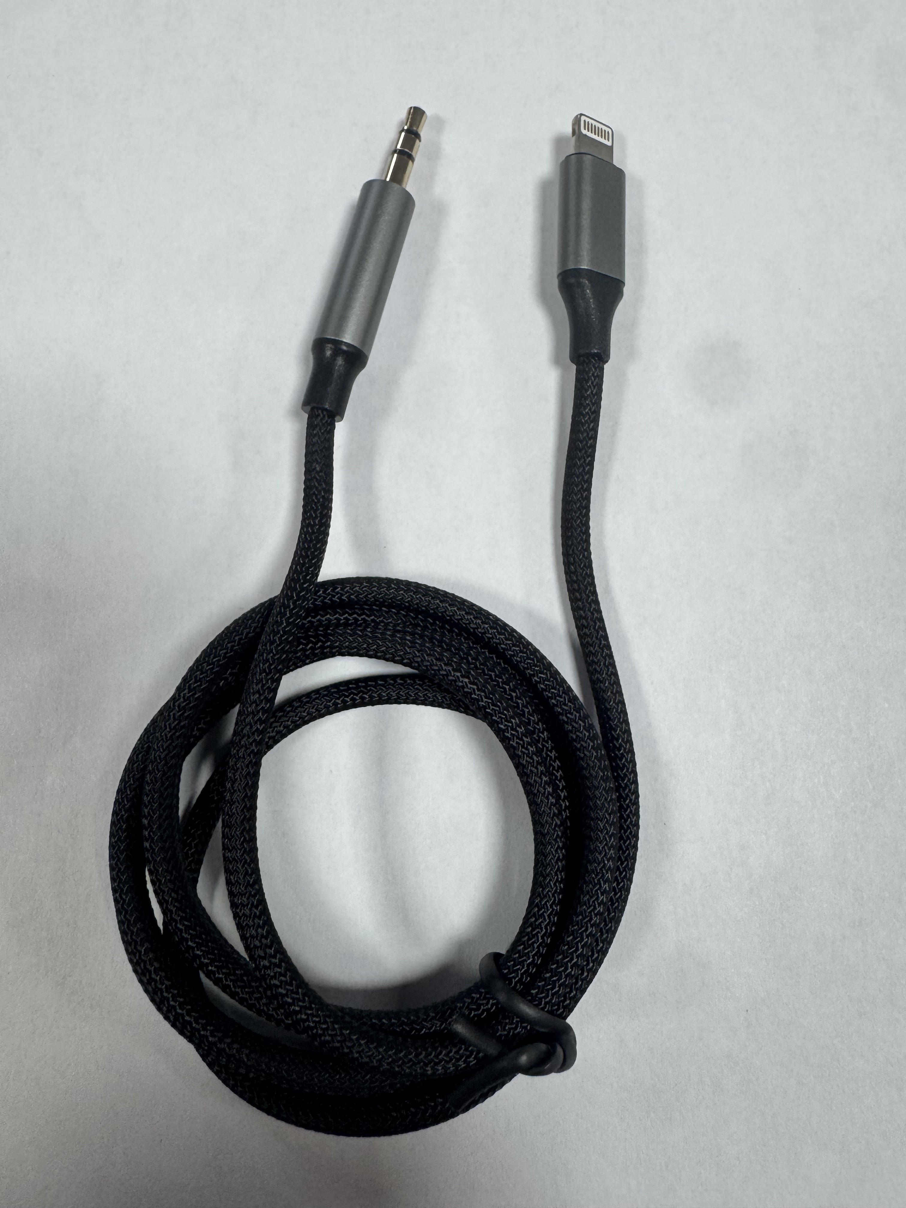 1 kabel AUX naar je iPhone
