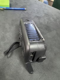 Nood radio + powerbank