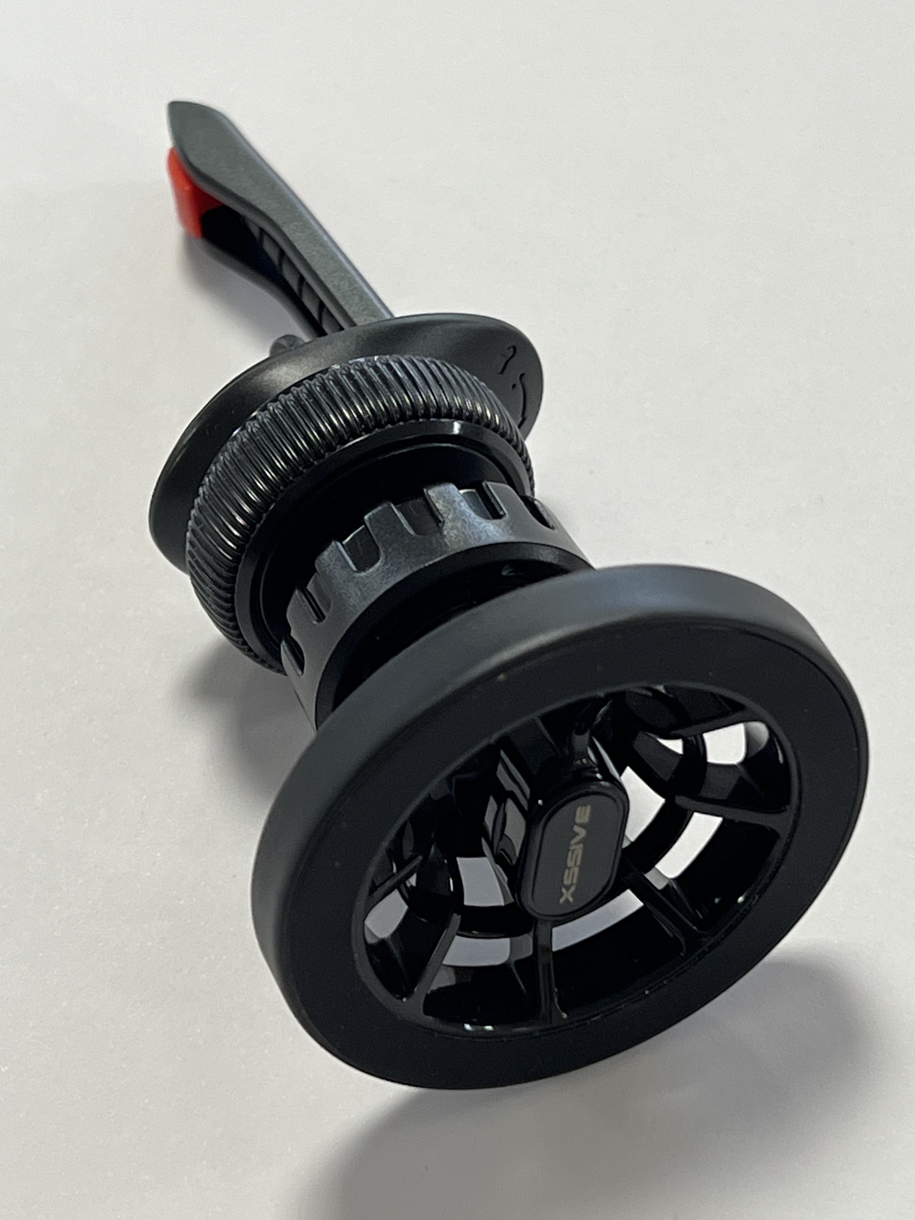 Magneet lader voor voor in de luchtrooster