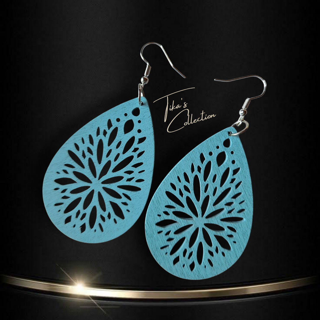 Houten oorbellen blauw ~ Tika's Collection