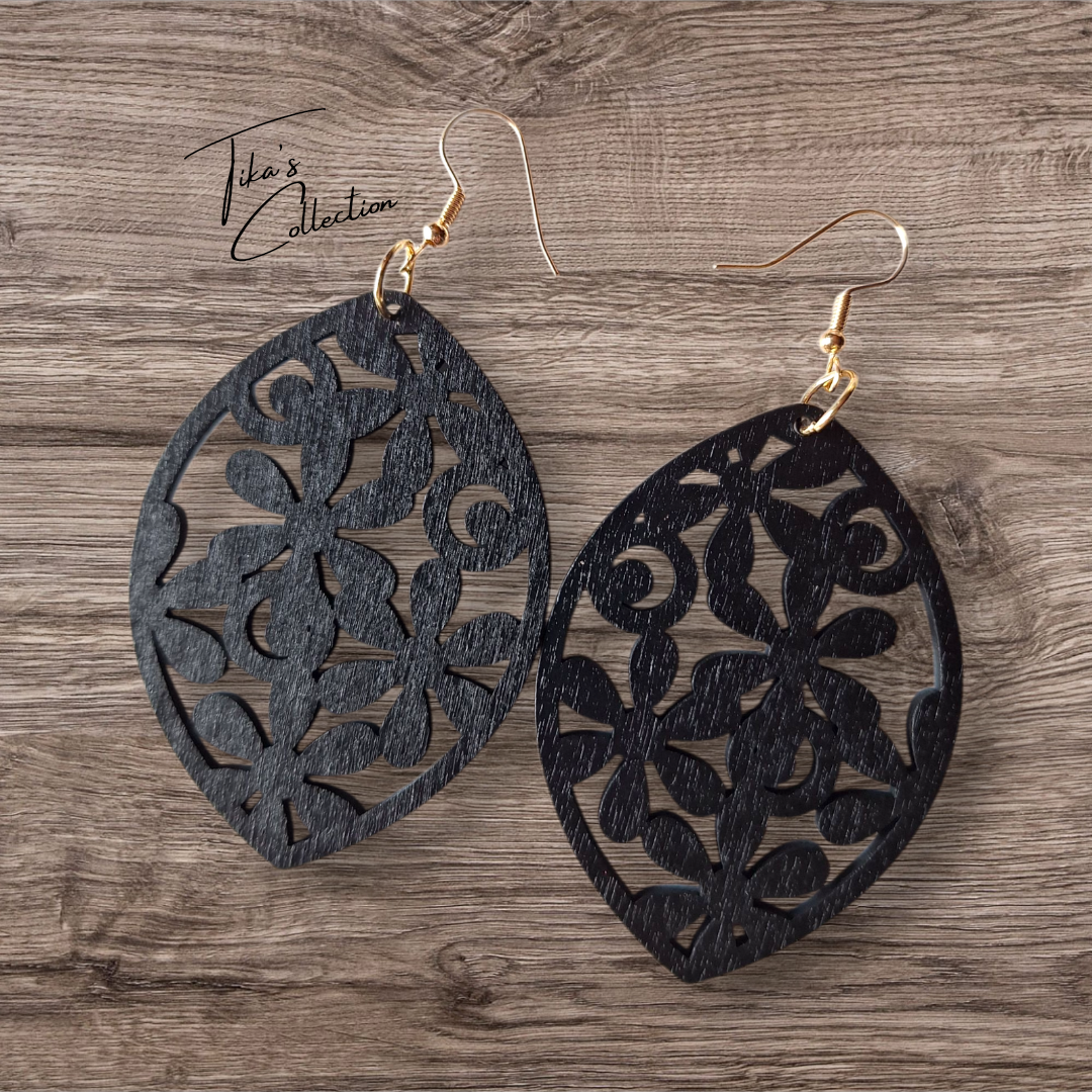 Houten oorbellen zwart ~ Tika's Collection