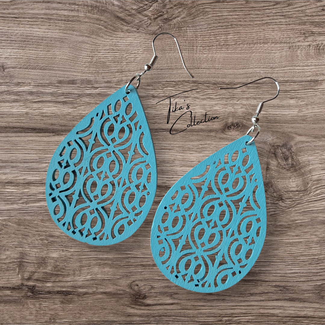Houten oorbellen blauw ~ Tika's Collection