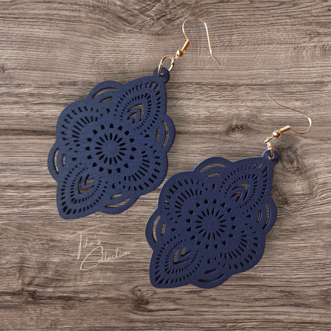 Houten oorbellen blauw ~ Tika's Collection