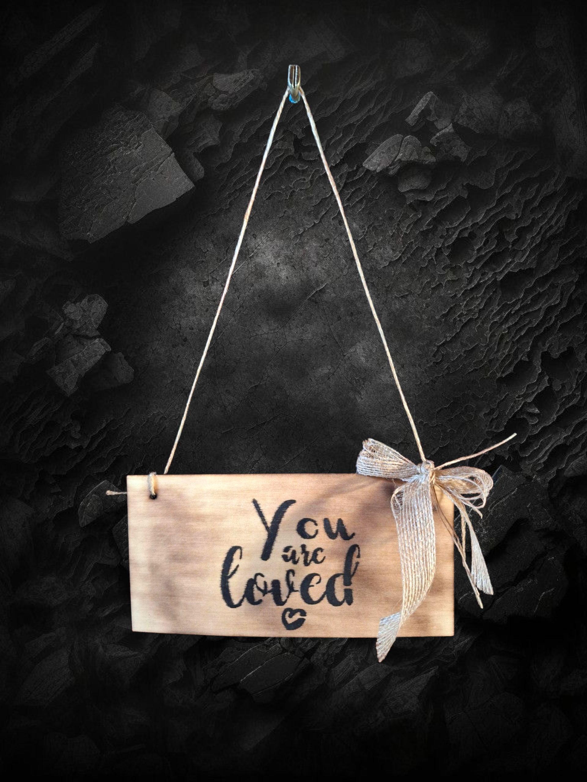 Decoratieplaatje in hout - You are loved