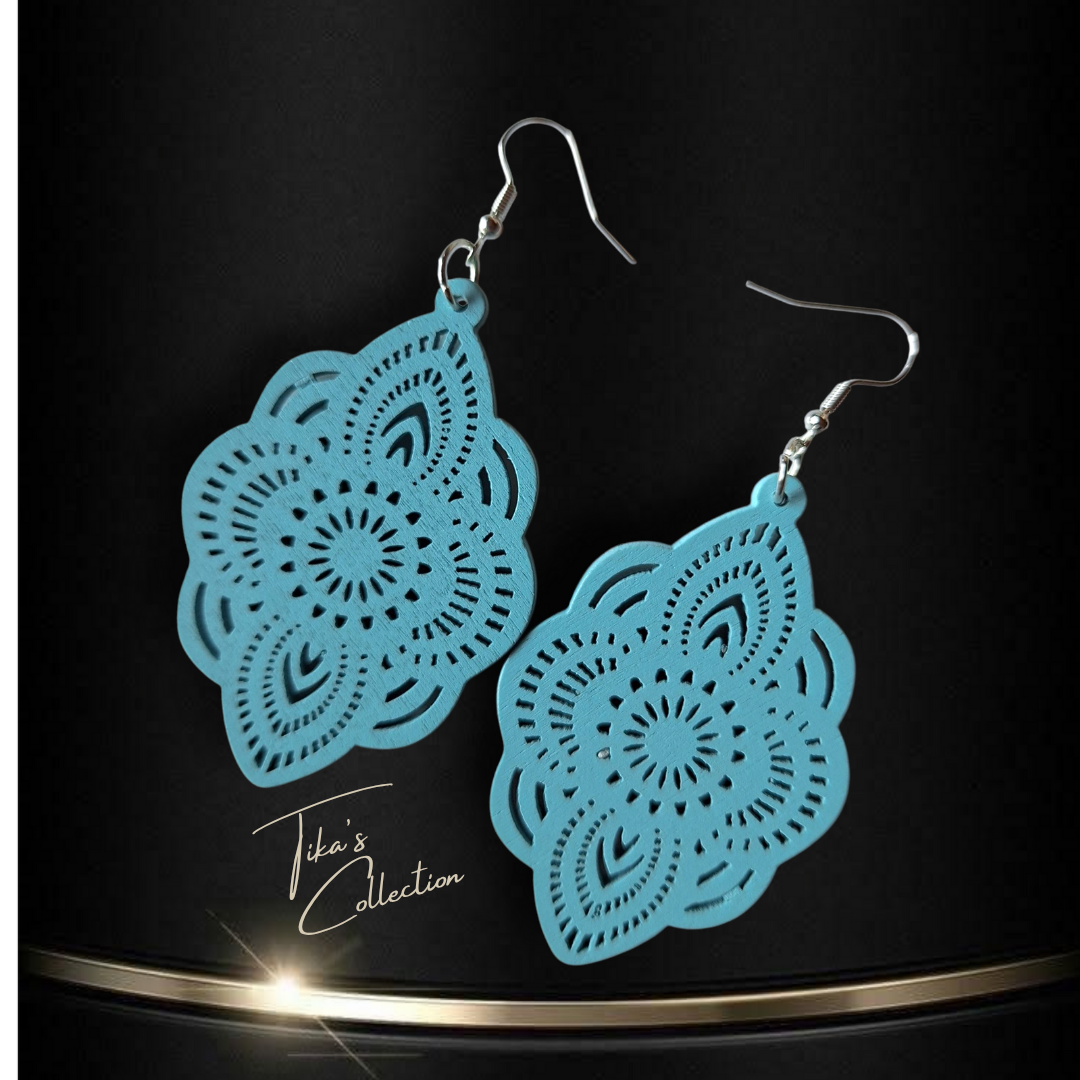 Houten oorbellen blauw  ~ Tika's Collection