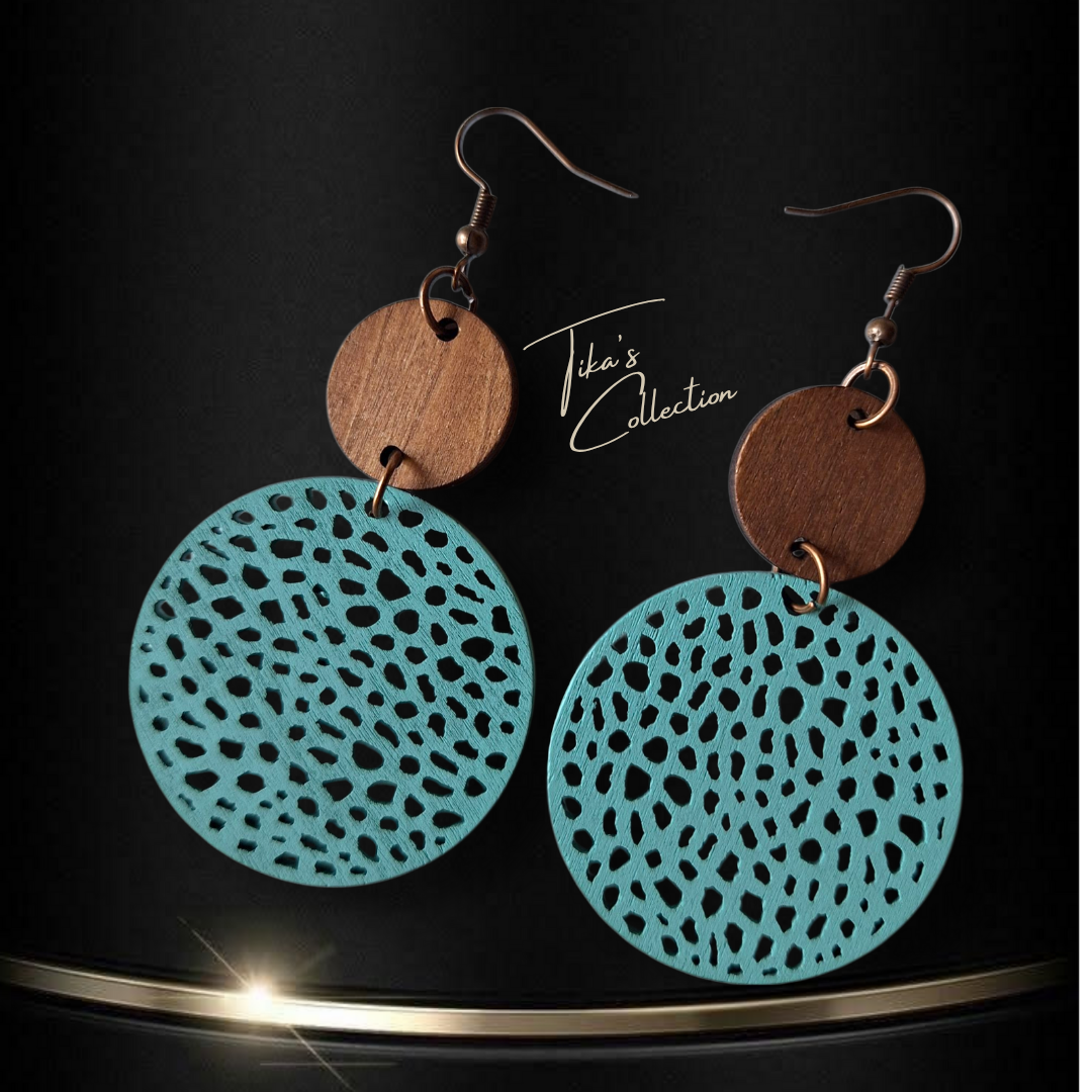 Houten oorbellen blauw ~ Tika's Collection