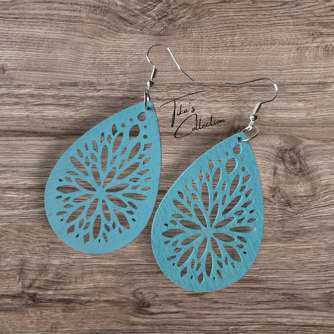 Houten oorbellen blauw ~ Tika's Collection