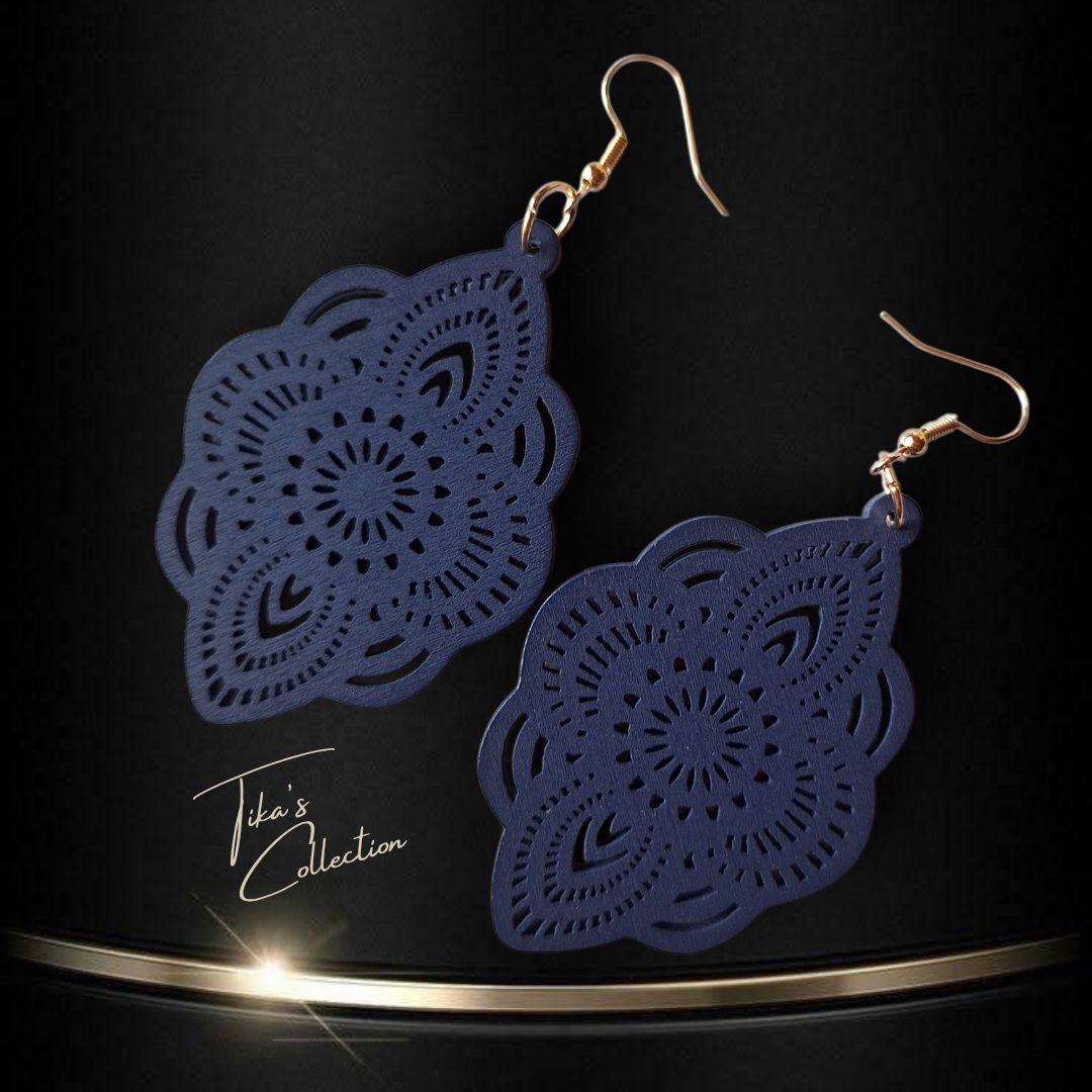 Houten oorbellen blauw ~ Tika's Collection