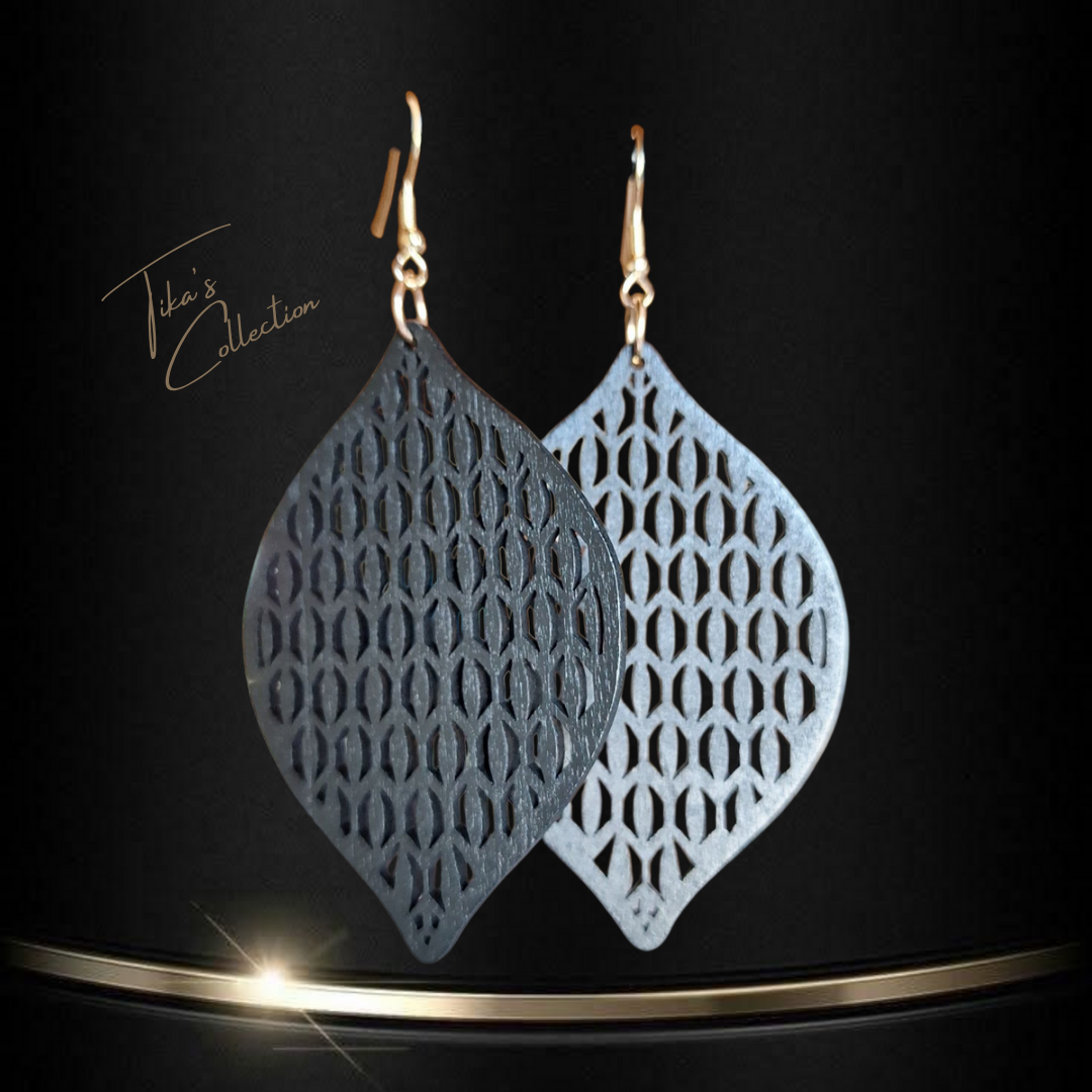 Houten oorbellen zwart ~ Tika's Collection