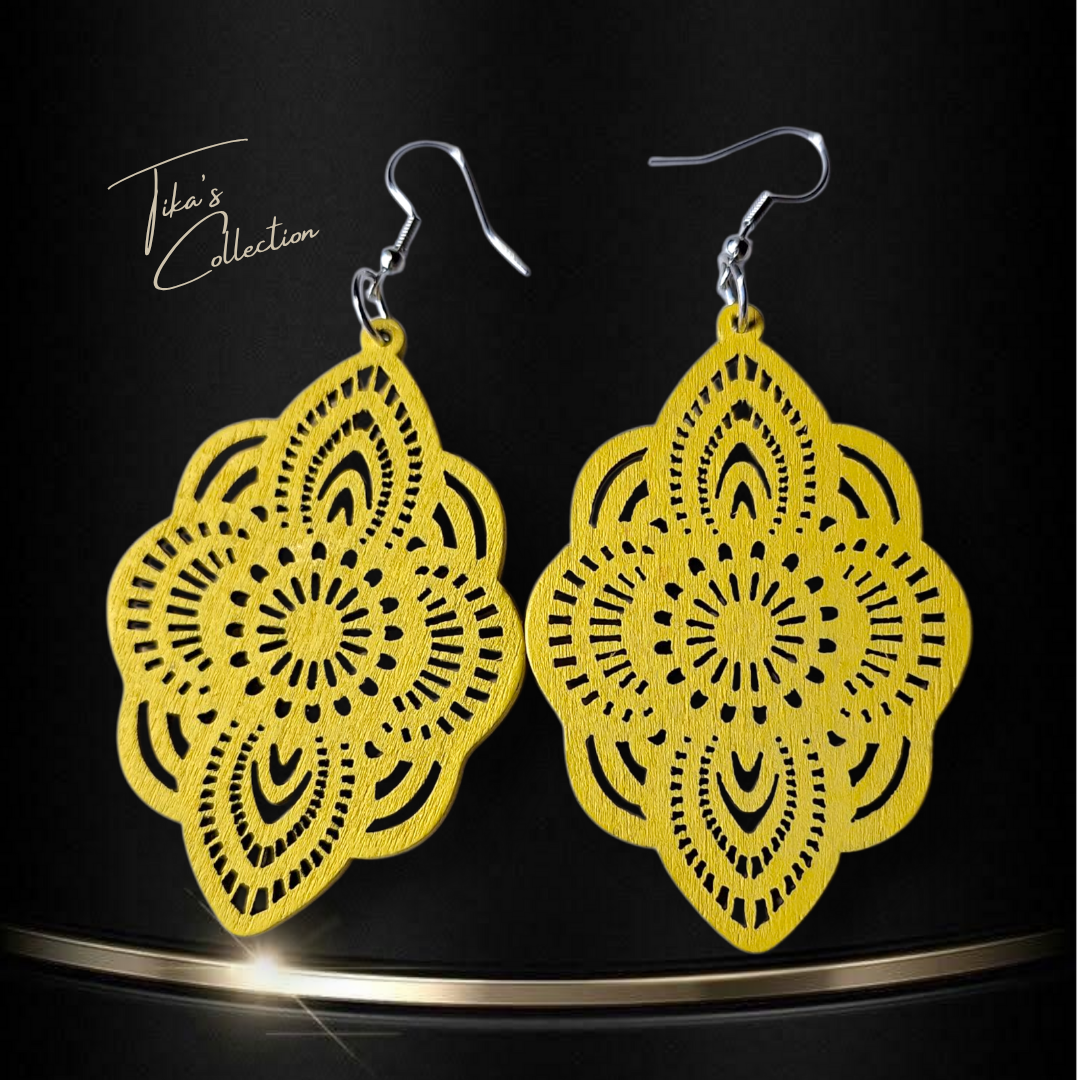 Houten oorbellen geel ~ Tika's Collection