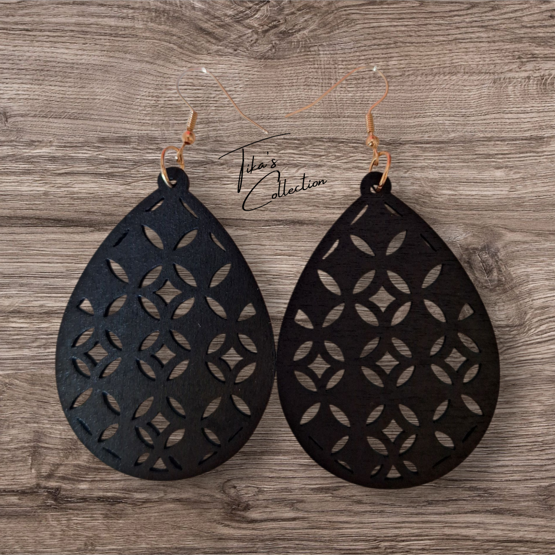 Houten oorbellen zwart ~ Tika's Collection