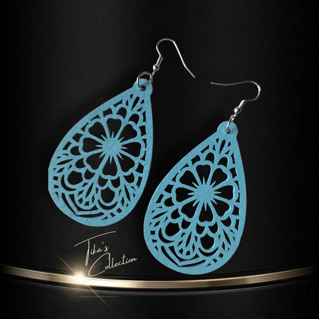 Houten oorbellen blauw ~ Tika's Collection