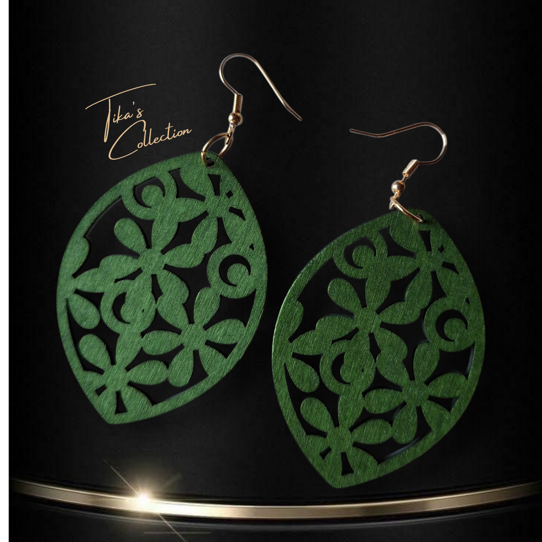 Houten oorbellen groen ~ Tika's Collection