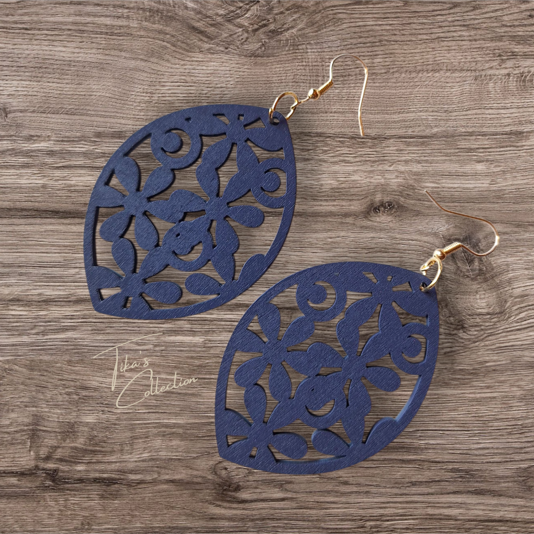 Houten oorbellen blauw ~ Tika's Collection