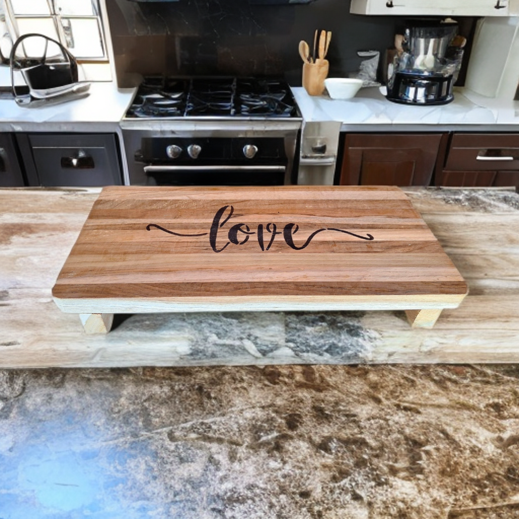 Houten serveertafeltje - Love- Tika's Collection